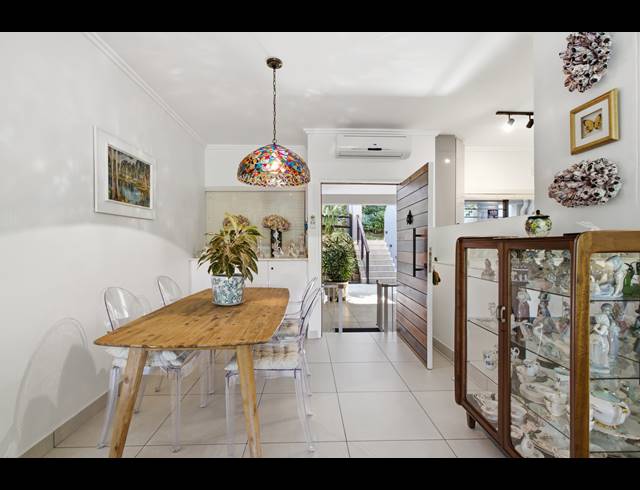 4 BEDROOM APARTMENT FOR SALE IN PALM LAKES ESTATE